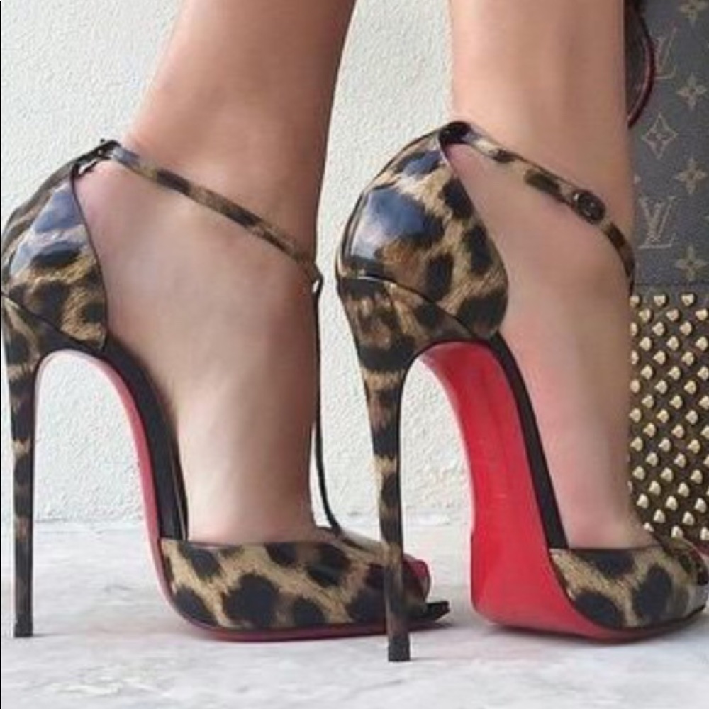 Every girls dream! Spice up your jeans Gal💋